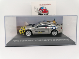Ford Mustang GT coupe safety jogger 2003