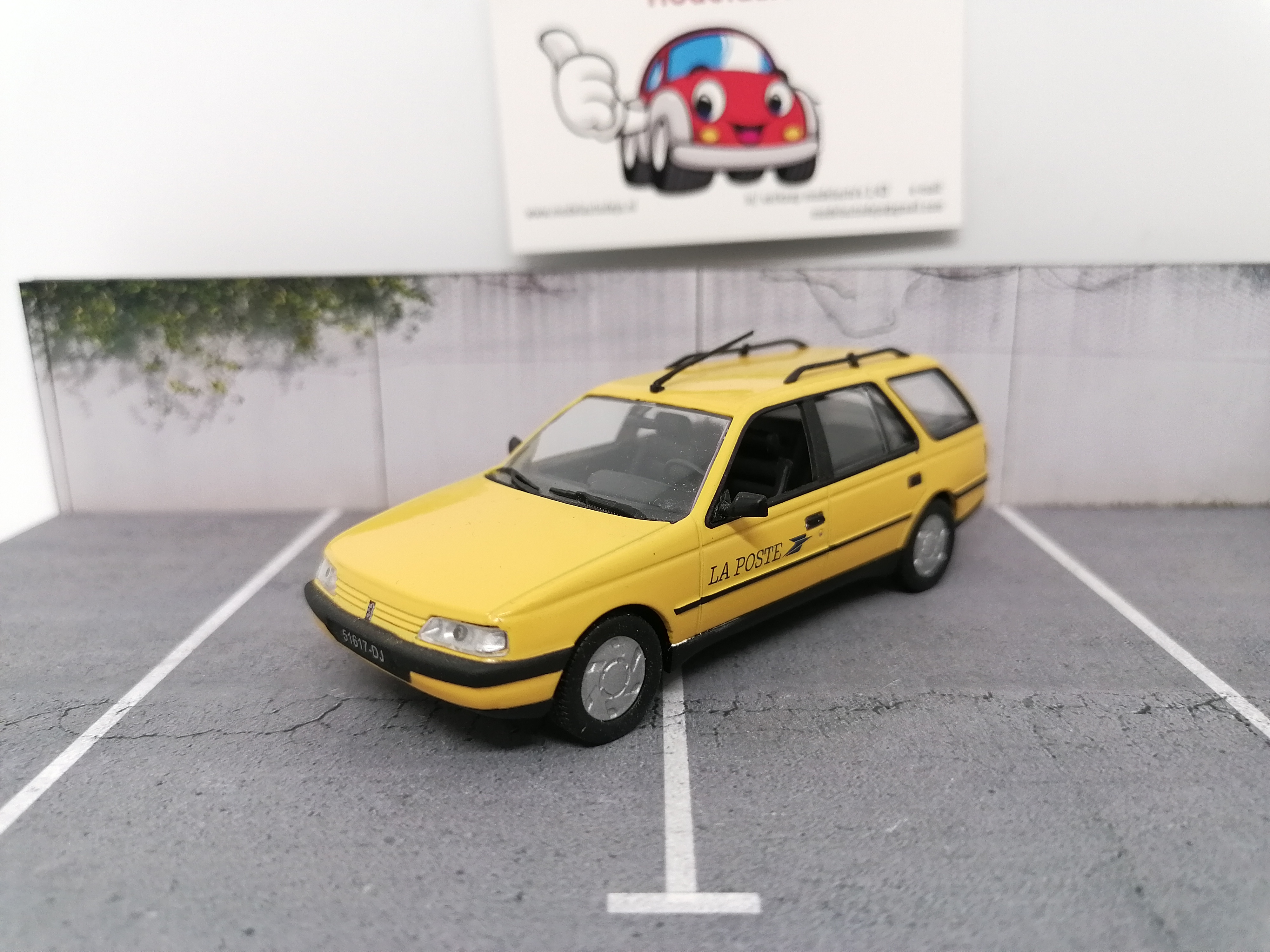 Peugeot 405 break LaPoste
