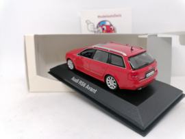 Audi RS6 Avant C5 rood