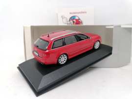 Audi RS6 Avant C5 rood
