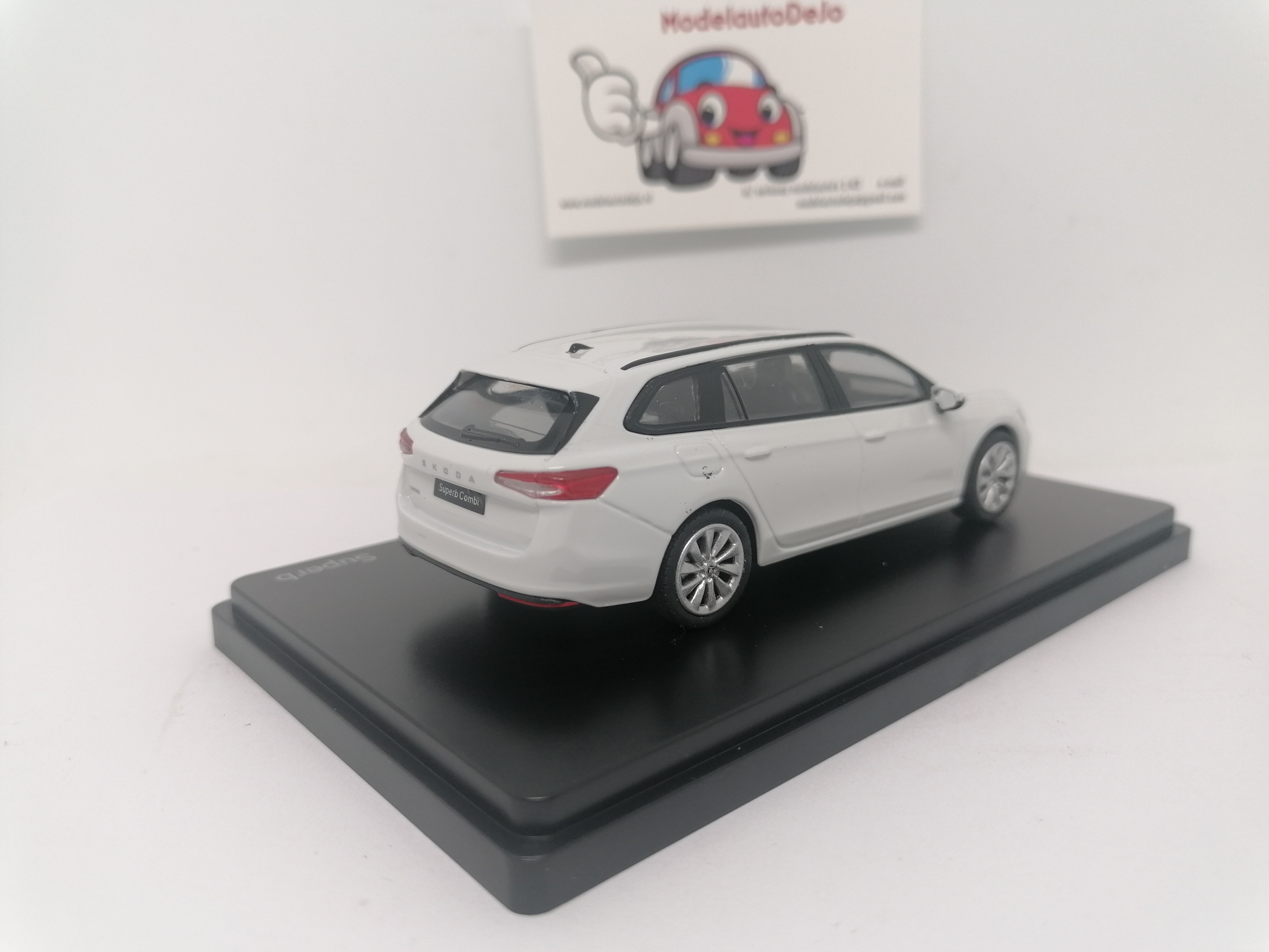 Skoda Superb VI combi 2023 wit