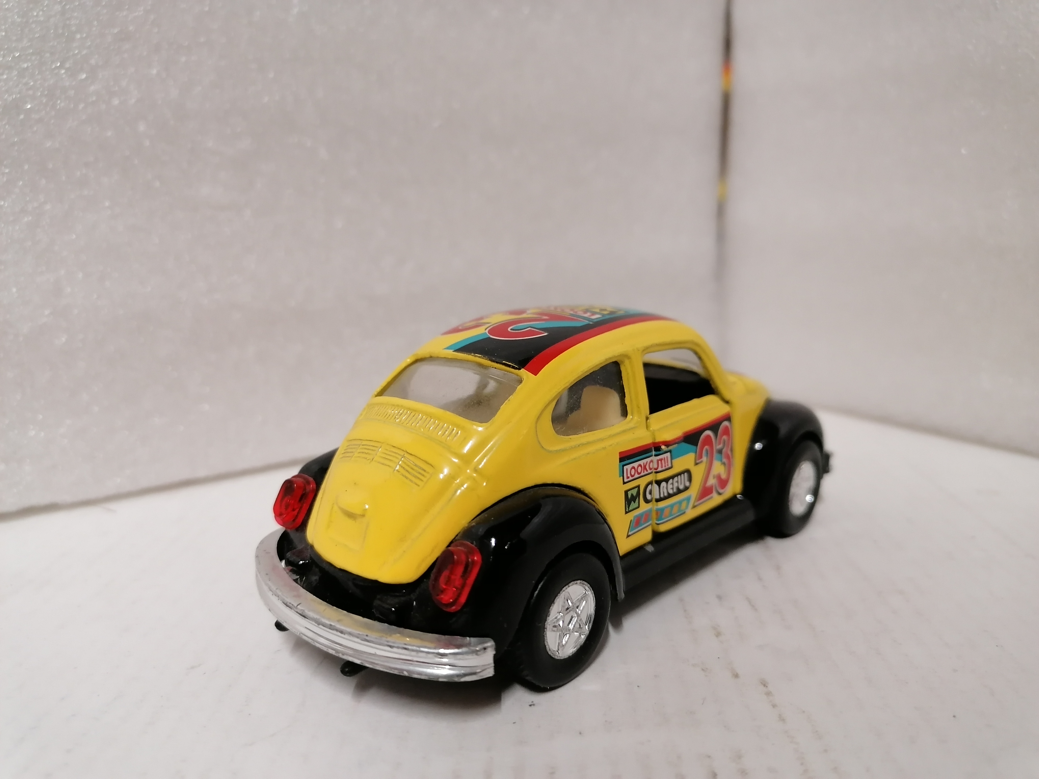 Volkswagen Kever geel