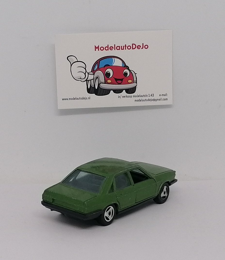 Audi 100 C2