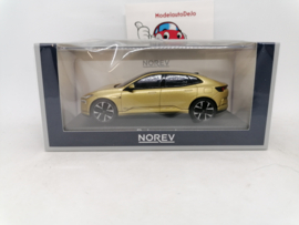 Polestar 4 2024 gold