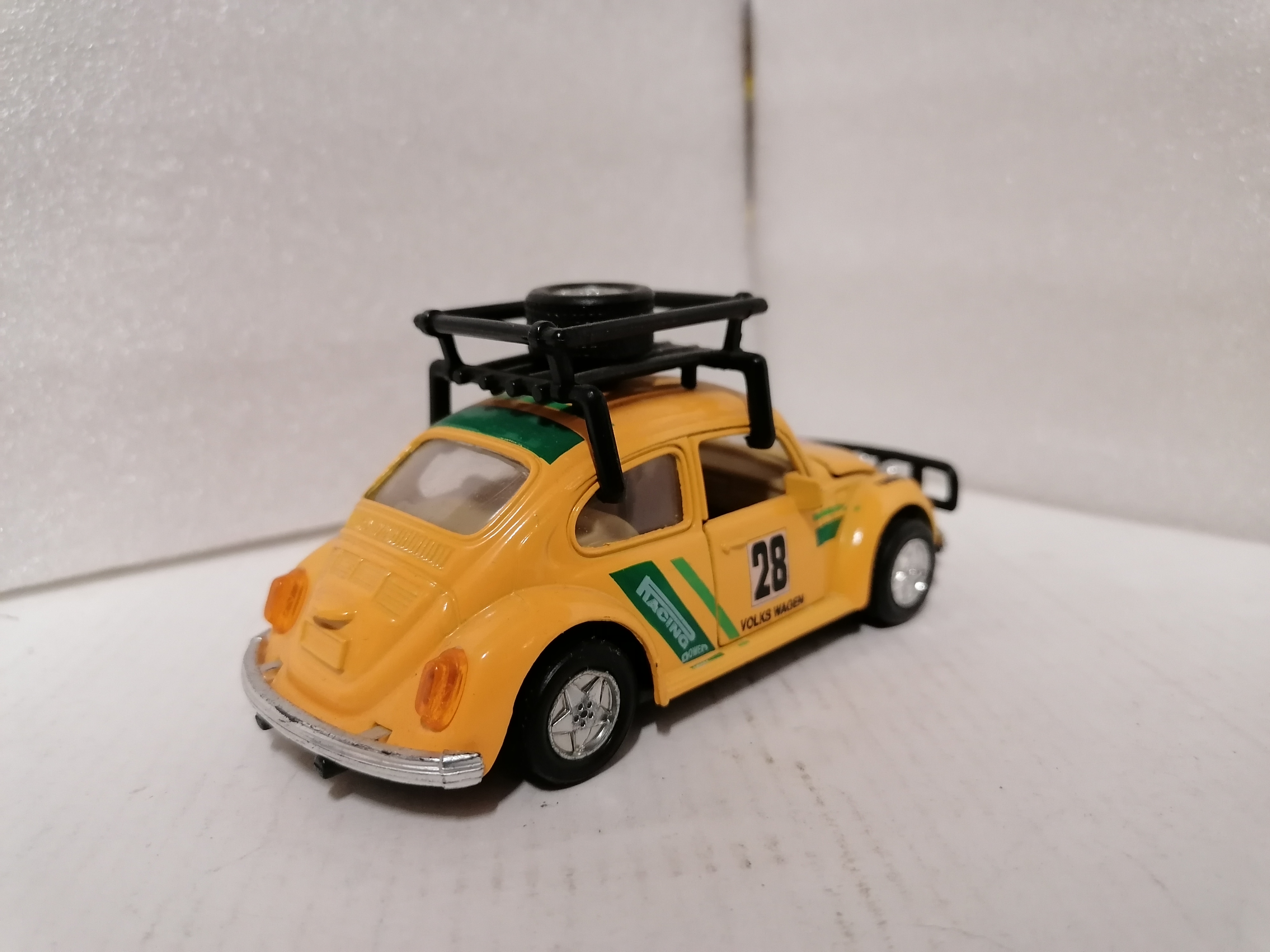 Volkswagen Kever Rally geel