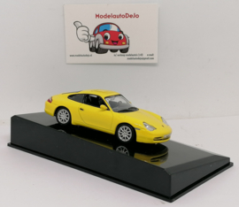 Porsche 911 Carrera 4 coupe 2001