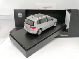 Volkswagen Touran grijs 2015-