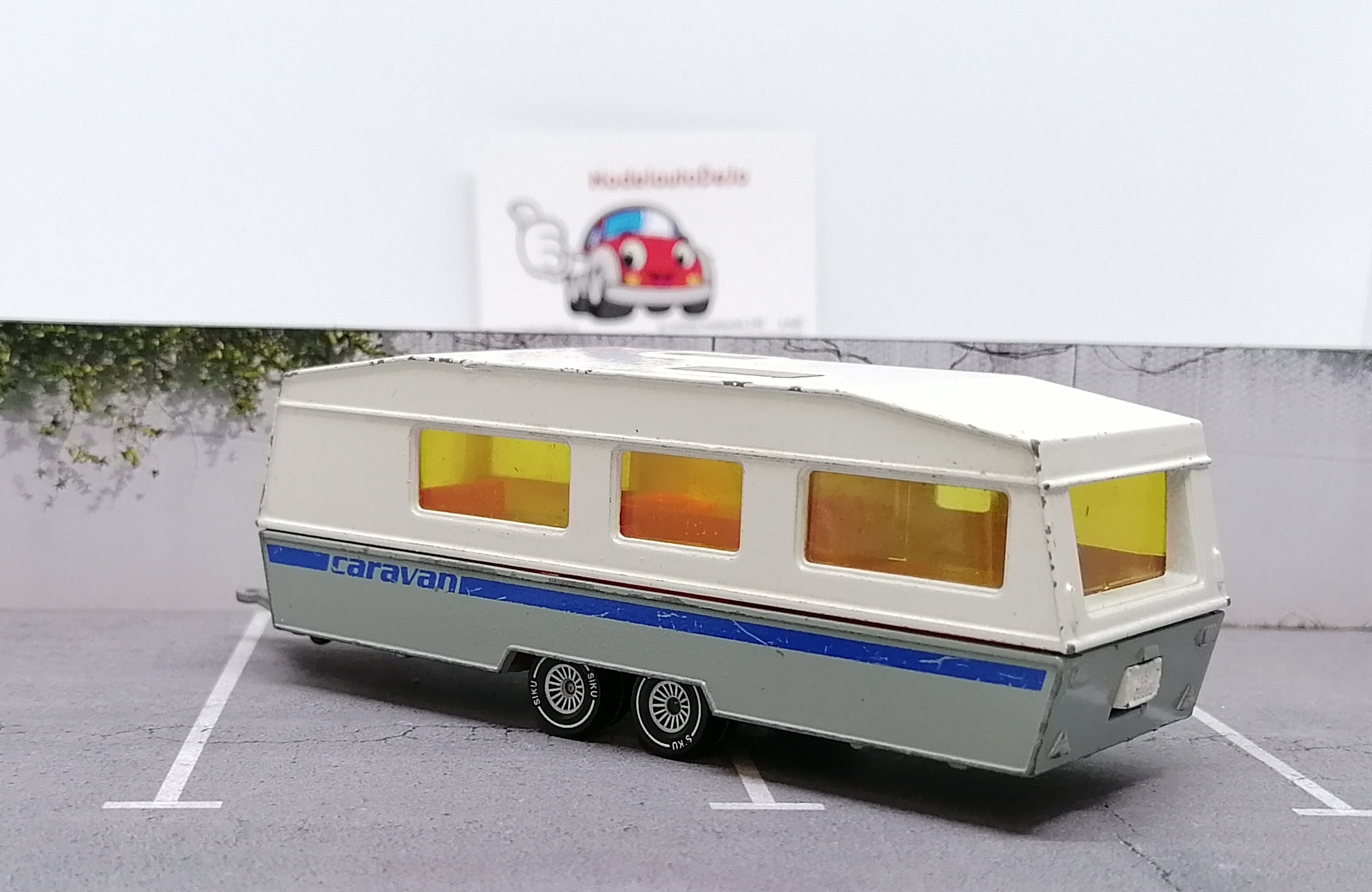 Caravan 2518