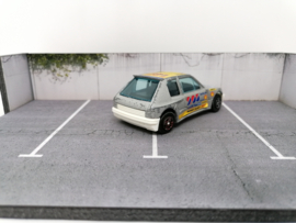 Peugeot 205 Turbo 16 grijs