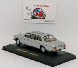 Mercedes Benz 240D limousine 1974