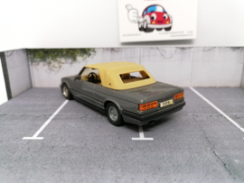 BMW 325i cabrio bruin
