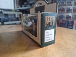 1937 Scammel 6-wheeler "Tetley Fine Ales" (2)