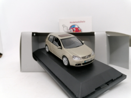 Volkswagen Golf 5 3 drs goud