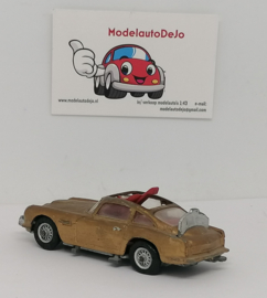 Aston Martin DB5  James Bond