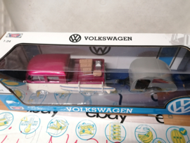 Volkswagen T1 Doka "surf" met caravan