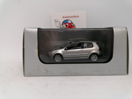 Volkswagen Golf V 3 deurs grijs