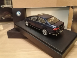 Volkswagen Passat B7 sedan blauw