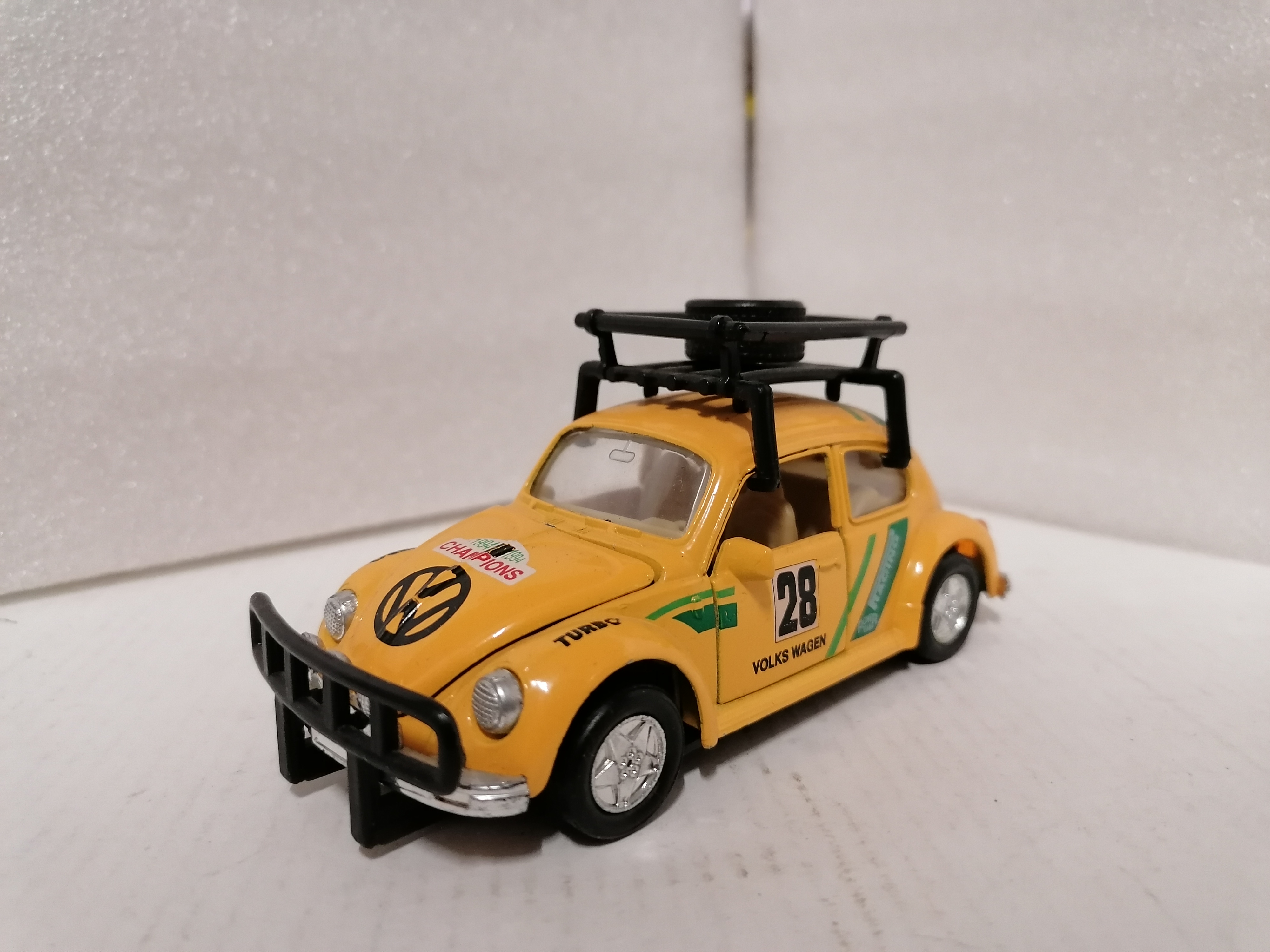 Volkswagen Kever Rally geel