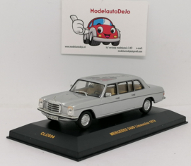 Mercedes Benz 240D limousine 1974