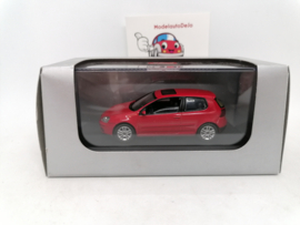 Volkswagen Golf 5 3 deurs rood