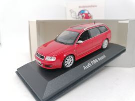 Audi RS6 Avant C5 rood