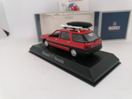Renault 21 Nevada ph2 rood