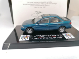 Ford Mondeo mk1 sedan "car of the year 1994"