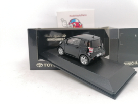 Toyota IQ 2009