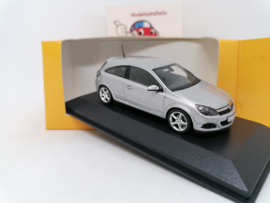 Opel Astra H GTC