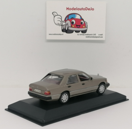 Mercedes Benz 400E V8