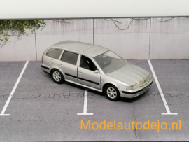 Skoda Octavia  station