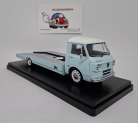 Alfa Romeo A12 1967 autotransporter blauw