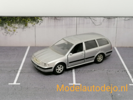 Skoda Octavia  station