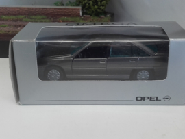 Opel Omega A sedan