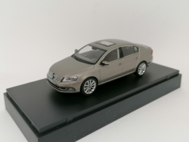 Volkswagen Passat sedan B7 brons