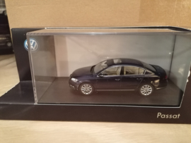 Volkswagen Passat B7 sedan blauw