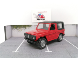 Mercedes Benz G-serie rood