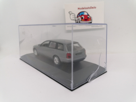 Audi A4 Avant 1995 B5 grijs
