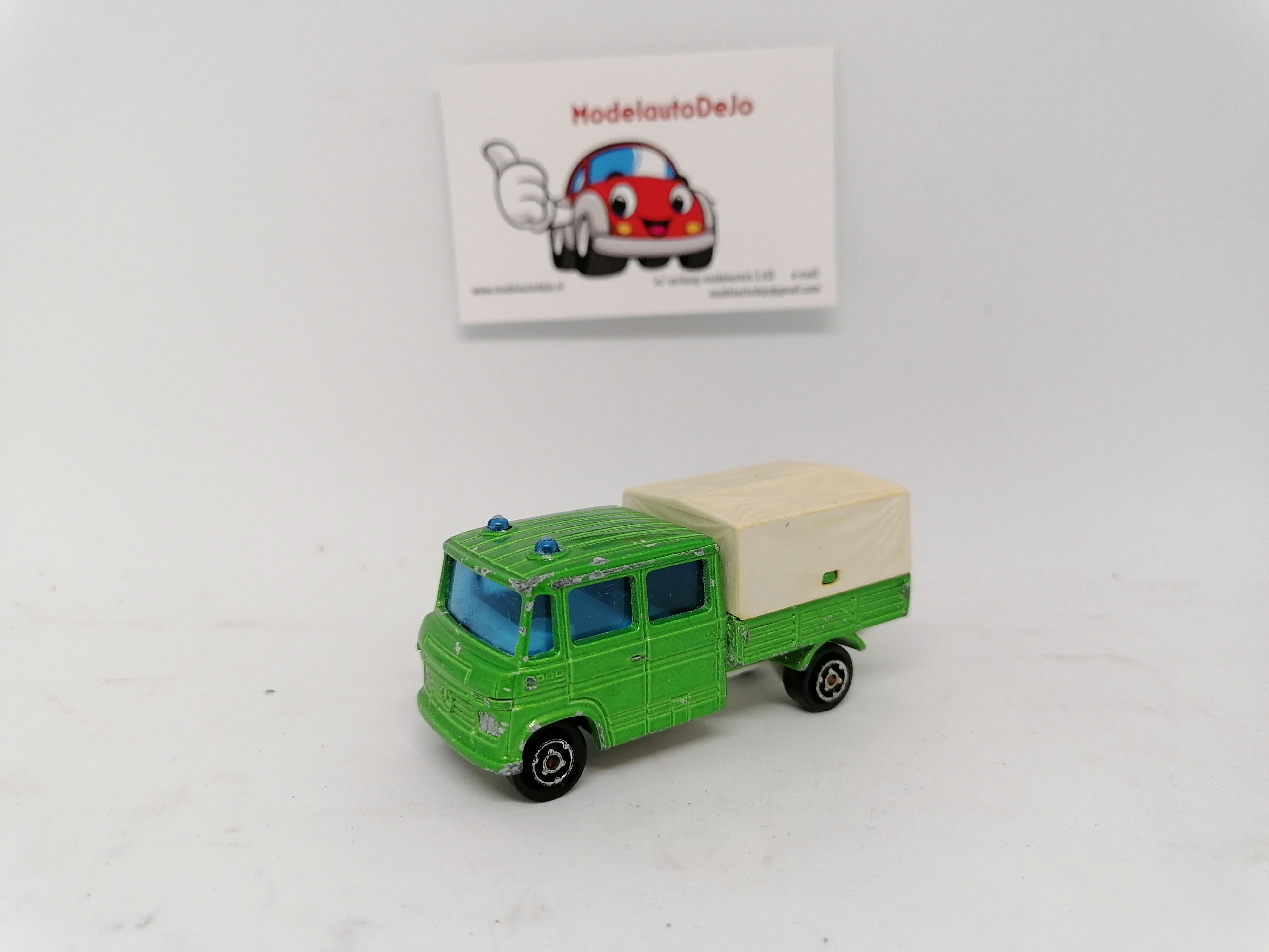 Mercedes Trax publics groen huif