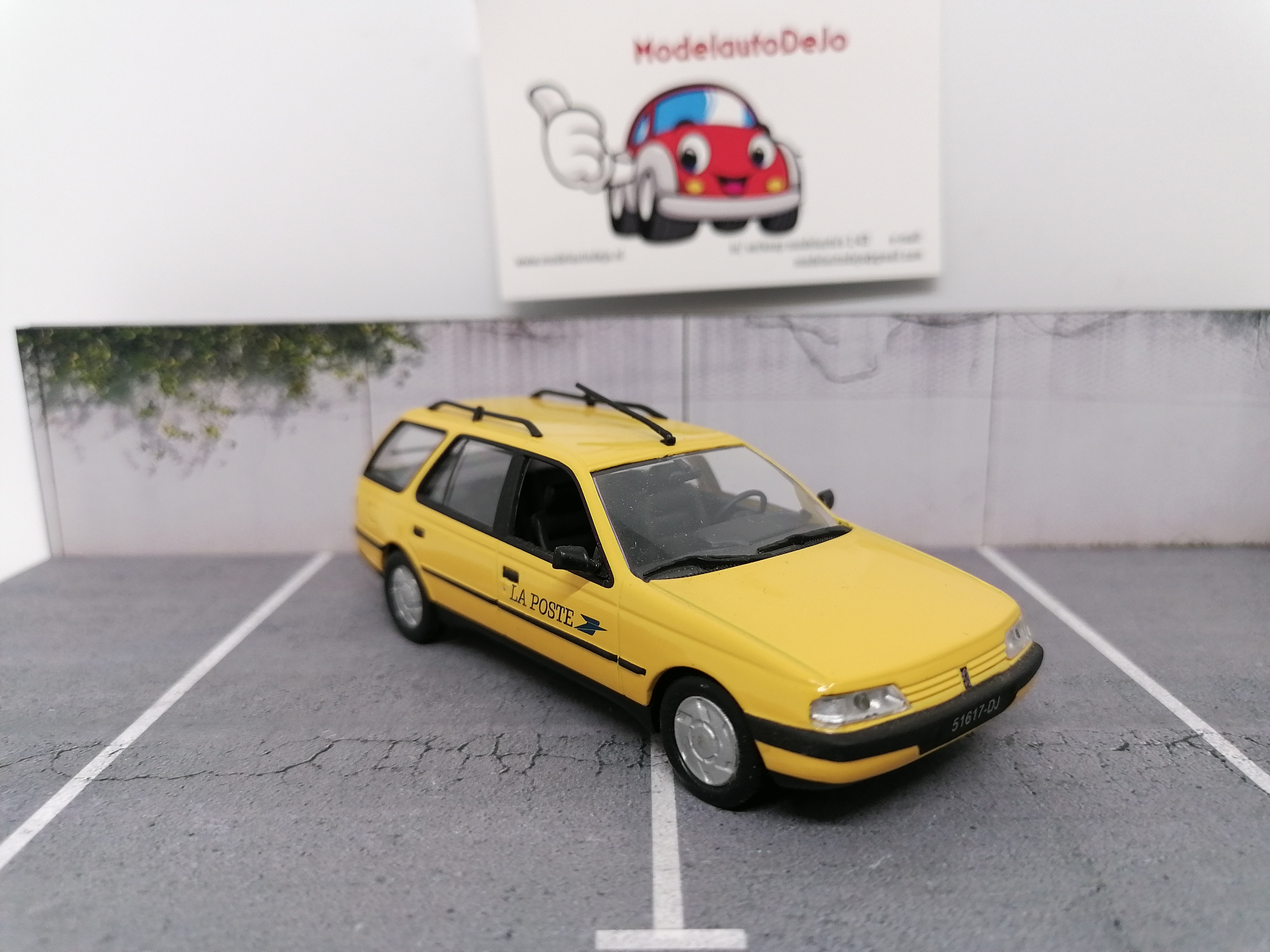 Peugeot 405 break LaPoste
