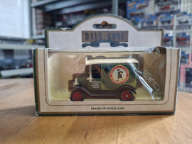 1920 Model T Ford Van "Huntley & Palmers"(2)