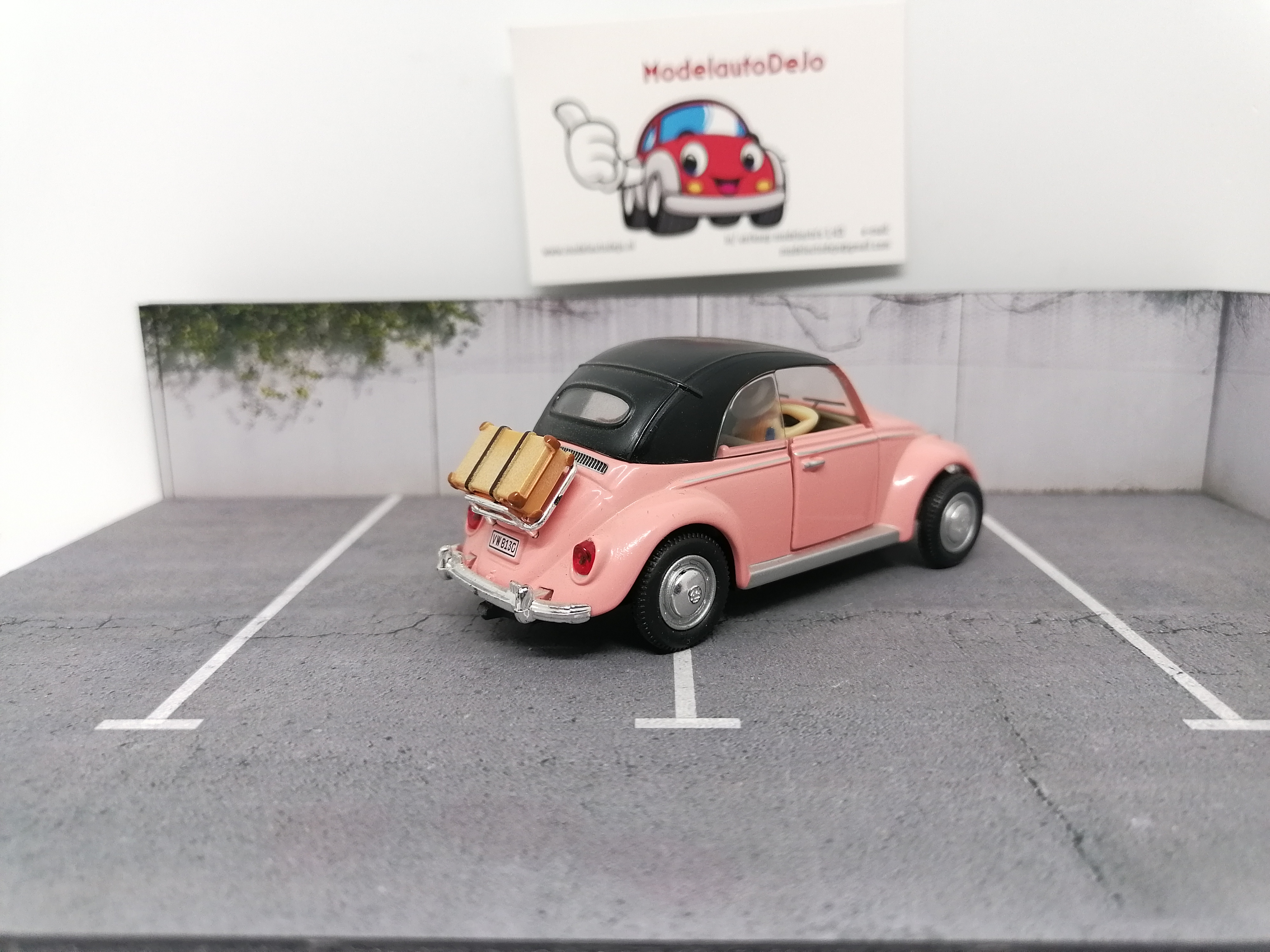 Volkswagen Kever cabriolet roze