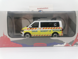 Volkswagen T6  Samu 28