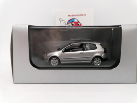Volkswagen Golf 5 3 deurs grijs