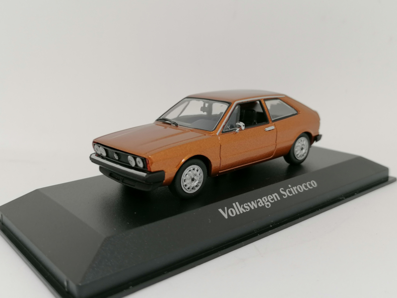 Volkswagen Scirocco mk1 bruin | Schaal 1:43 | DeJo