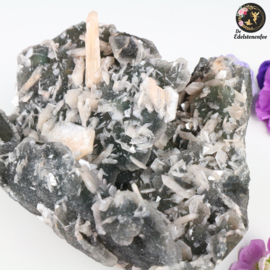 Avaloniet Druzy Chalcedoon met Stilbiet nr. 28