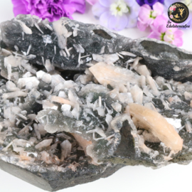 Avaloniet Druzy Chalcedoon met Stilbiet nr. 28