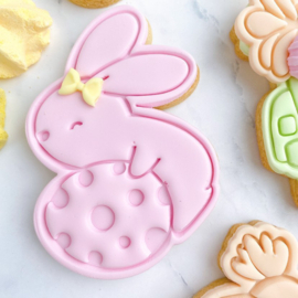 haasje met paas ei stempel & cookie cutter 2 delig