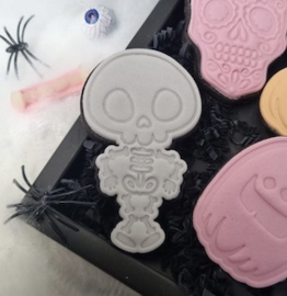 skelet pop  halloween  & cookie cutter - 2 delig