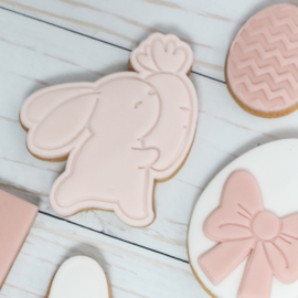 haasje met wortel stempel & cookie cutter 2 delig